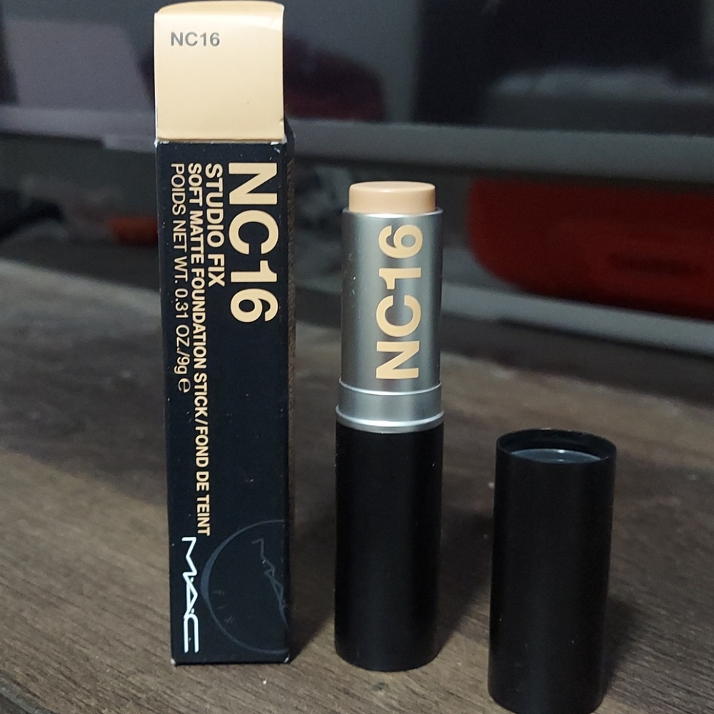 🌙⭐Mac NC 16 Studio Fix Soft Matte Foundation Stick